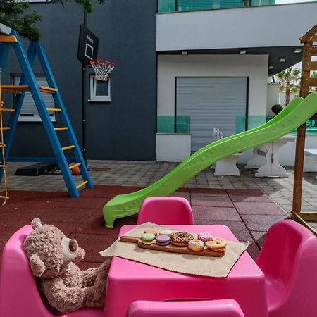Boutique Apartments Blitz Bibinje Bagian luar foto