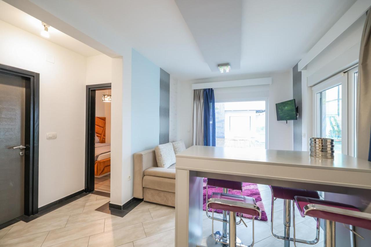 Boutique Apartments Blitz Bibinje Bagian luar foto