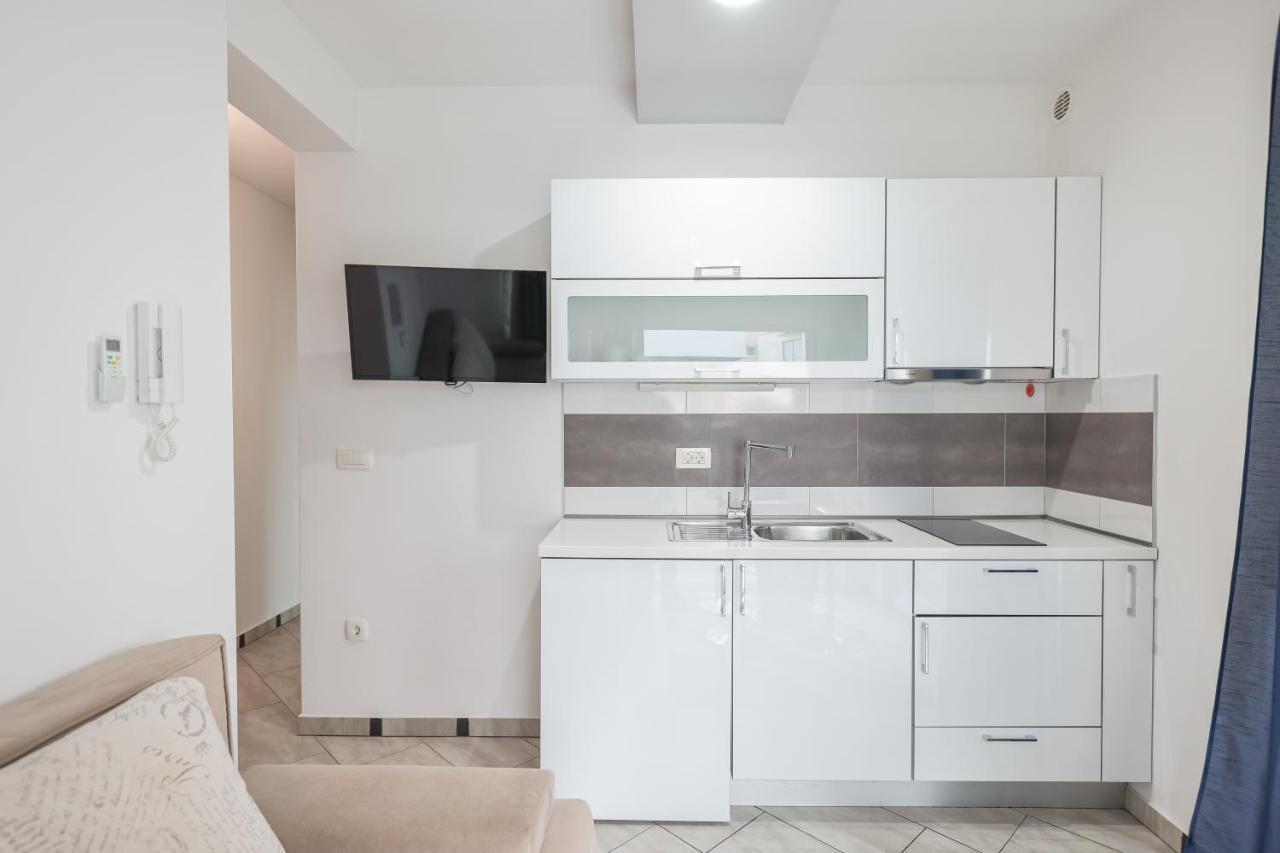 Boutique Apartments Blitz Bibinje Bagian luar foto