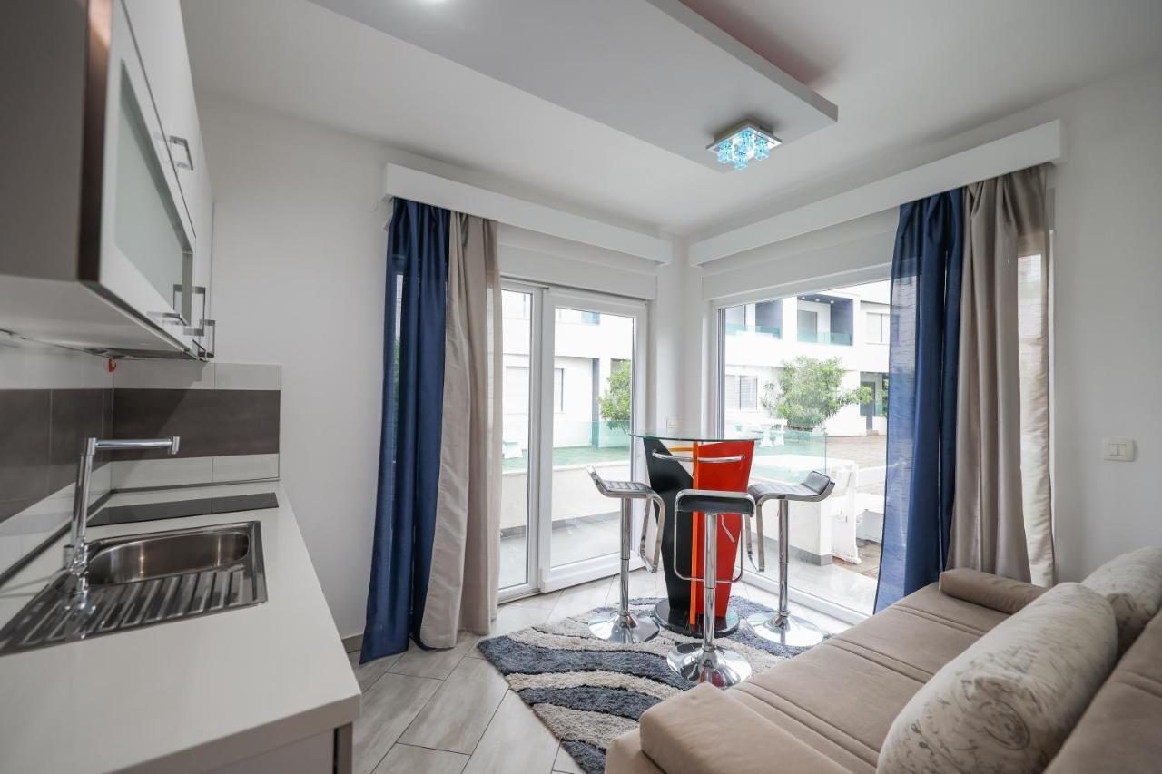 Boutique Apartments Blitz Bibinje Bagian luar foto