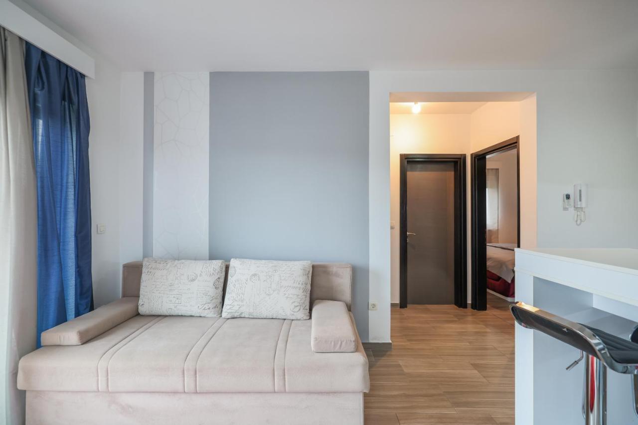 Boutique Apartments Blitz Bibinje Bagian luar foto