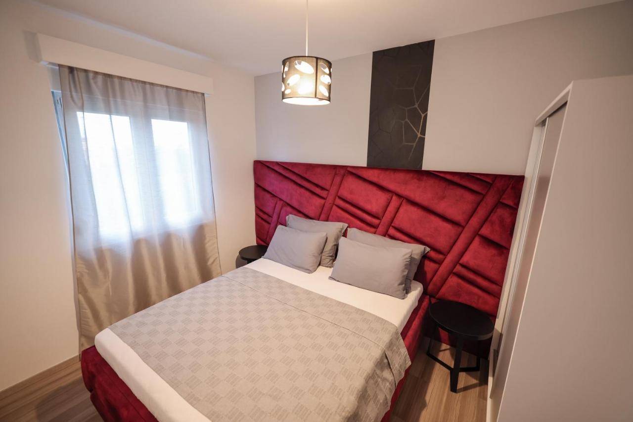 Boutique Apartments Blitz Bibinje Bagian luar foto