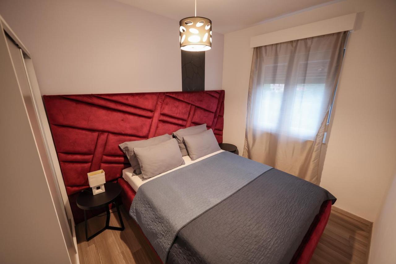 Boutique Apartments Blitz Bibinje Bagian luar foto