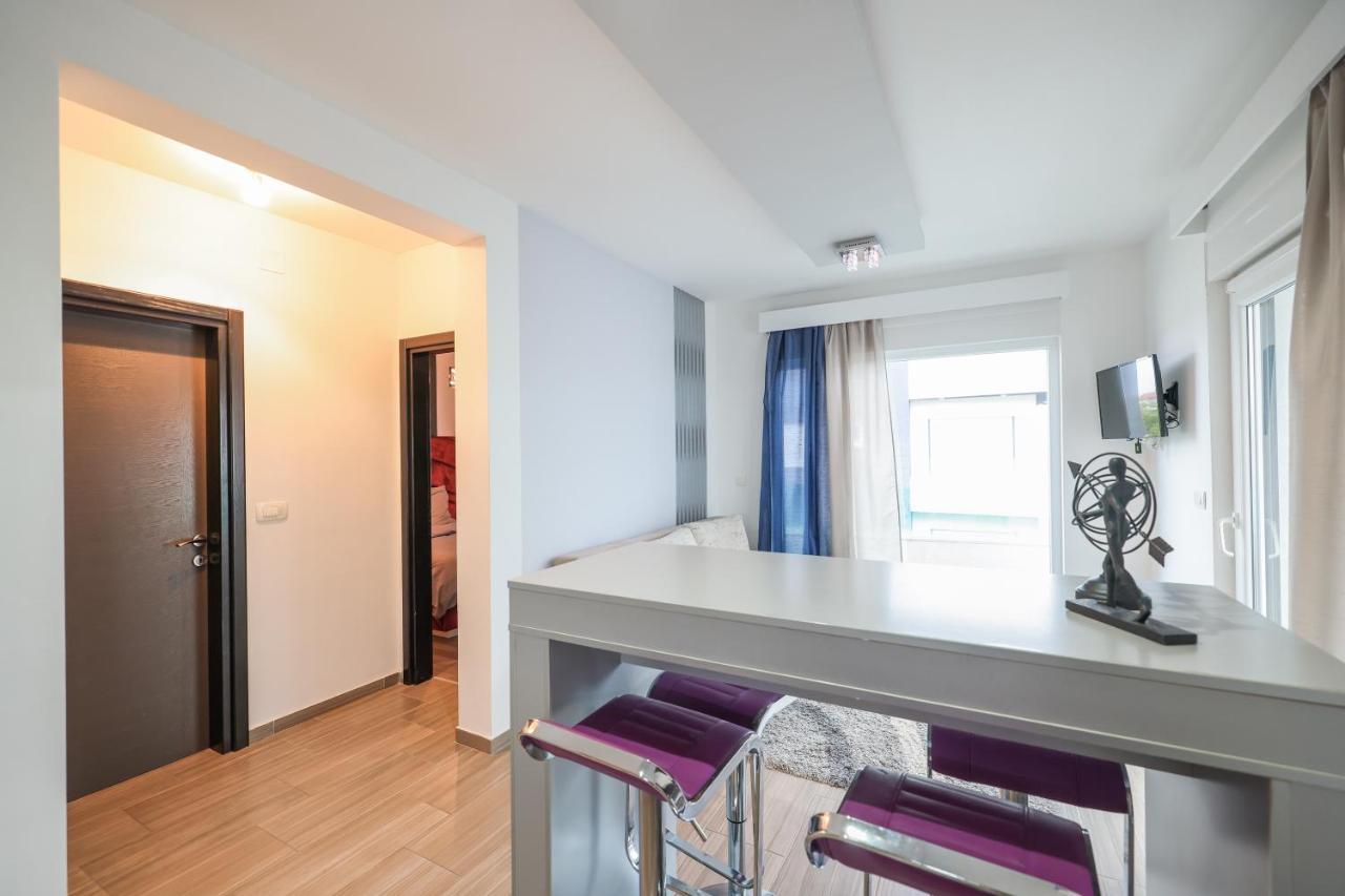 Boutique Apartments Blitz Bibinje Bagian luar foto