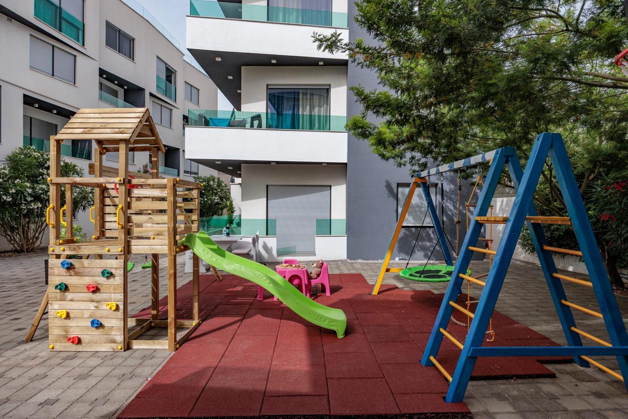 Boutique Apartments Blitz Bibinje Bagian luar foto