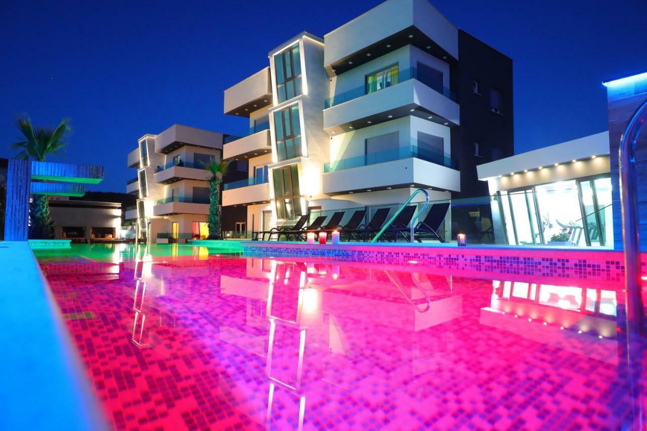 Boutique Apartments Blitz Bibinje Bagian luar foto