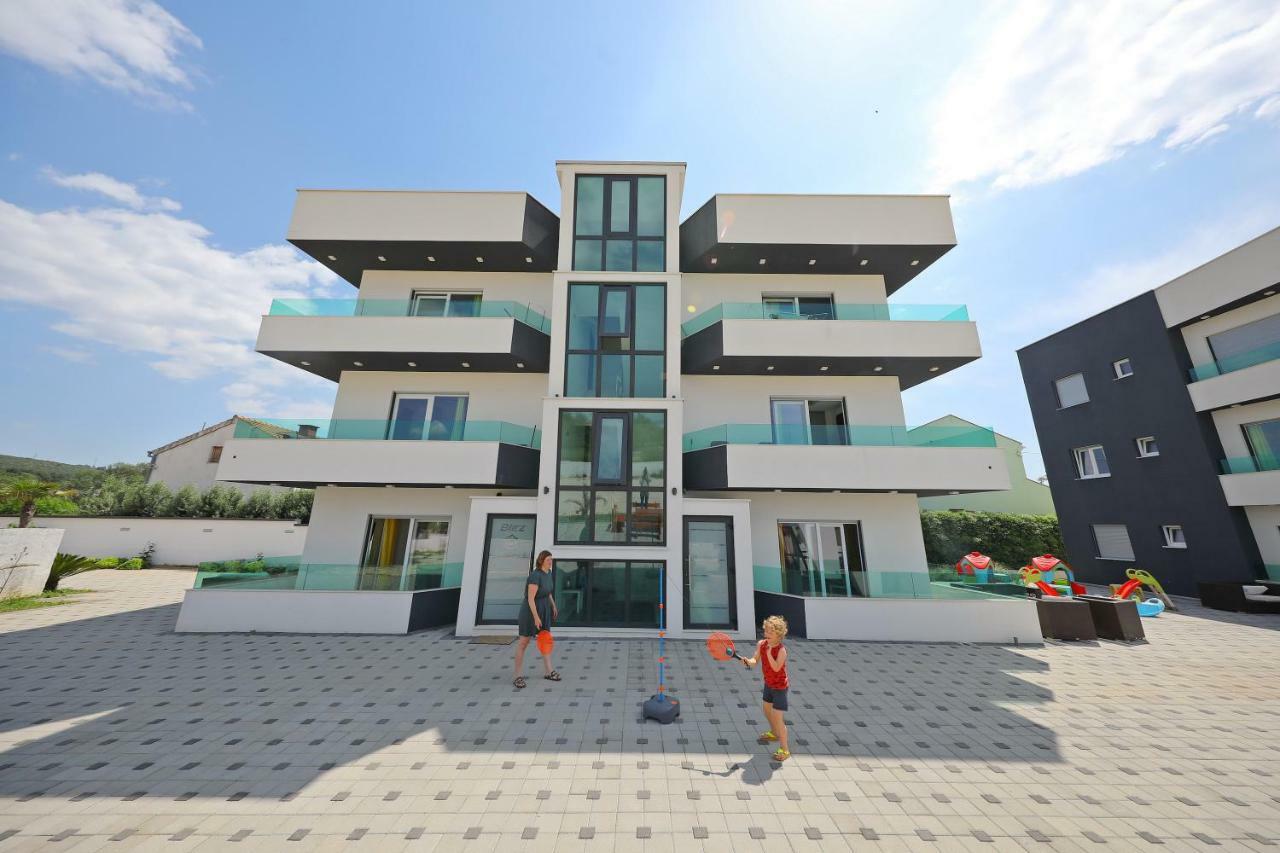 Boutique Apartments Blitz Bibinje Bagian luar foto