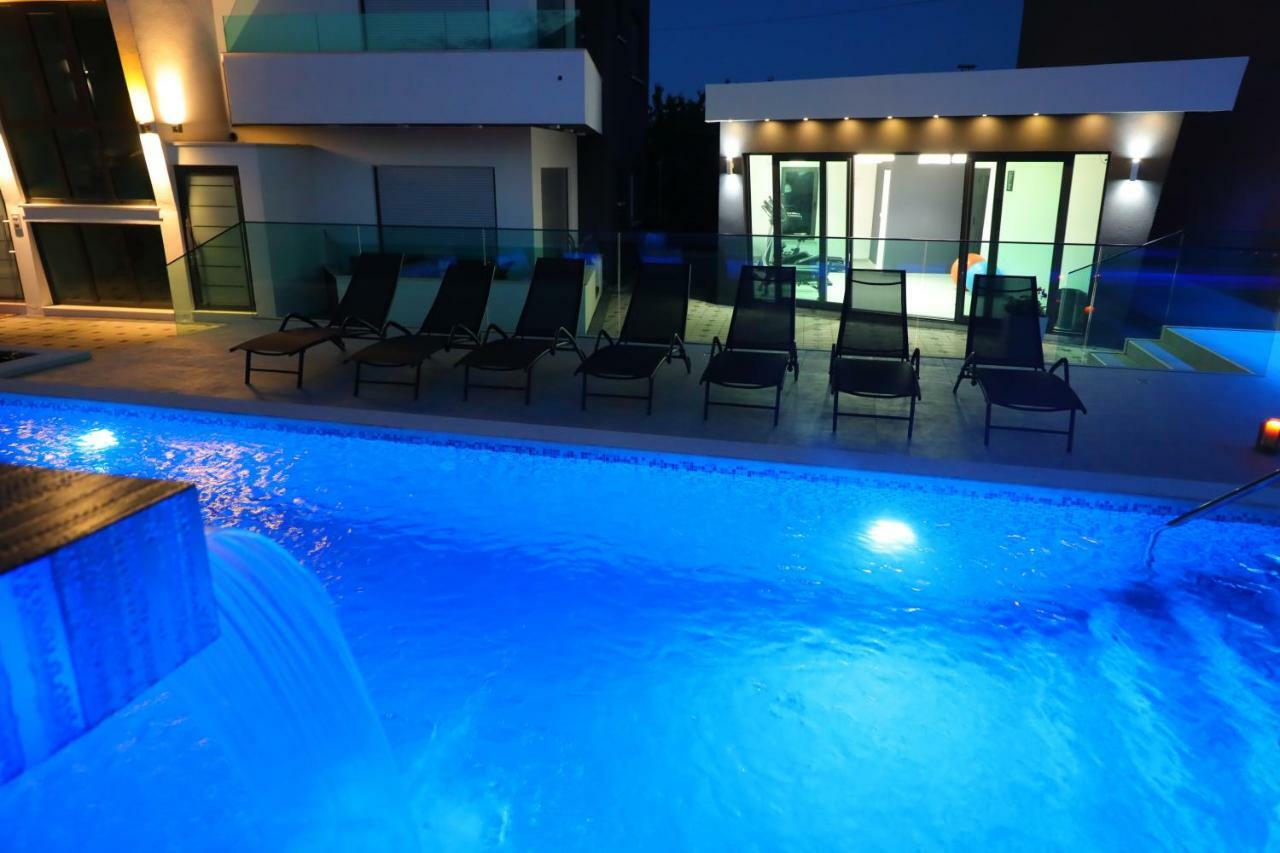 Boutique Apartments Blitz Bibinje Bagian luar foto