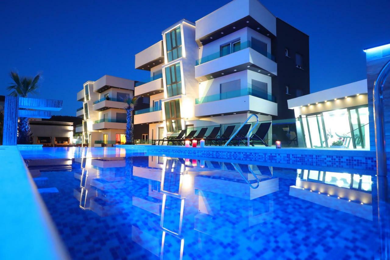Boutique Apartments Blitz Bibinje Bagian luar foto