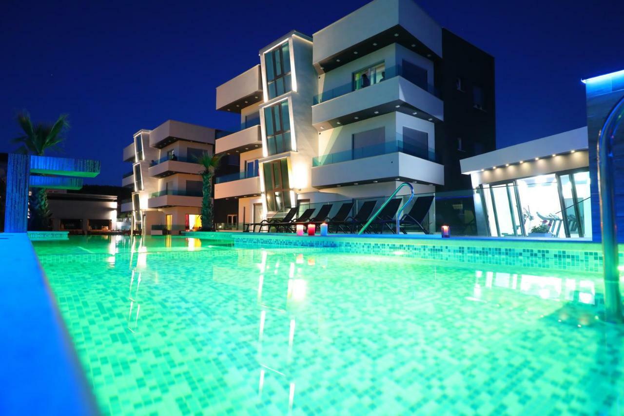Boutique Apartments Blitz Bibinje Bagian luar foto