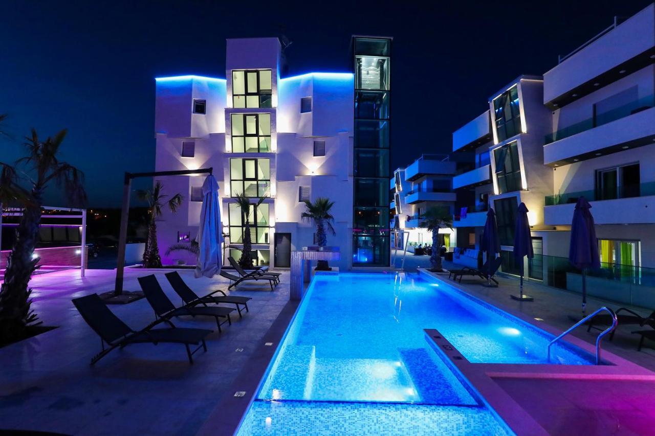 Boutique Apartments Blitz Bibinje Bagian luar foto